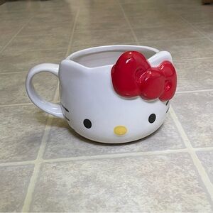 Hello kitty head mug